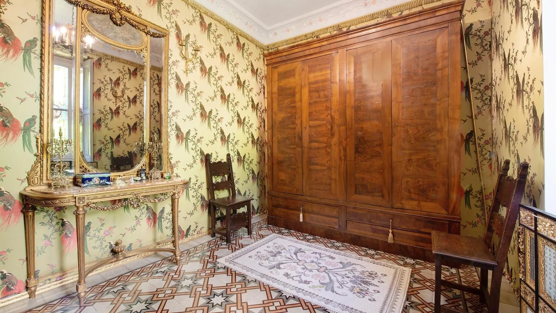 Historic Villa Argegno Como Lake Dizzasco