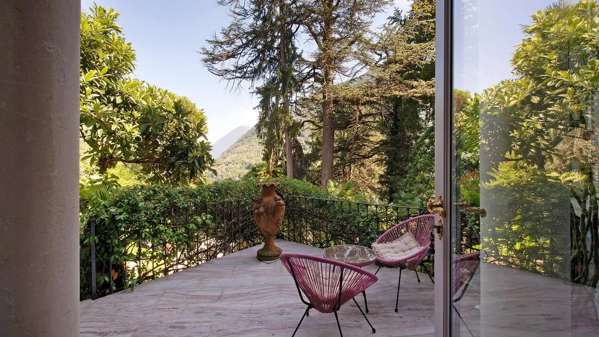 Historic Villa Argegno Como Lake Dizzasco Italië