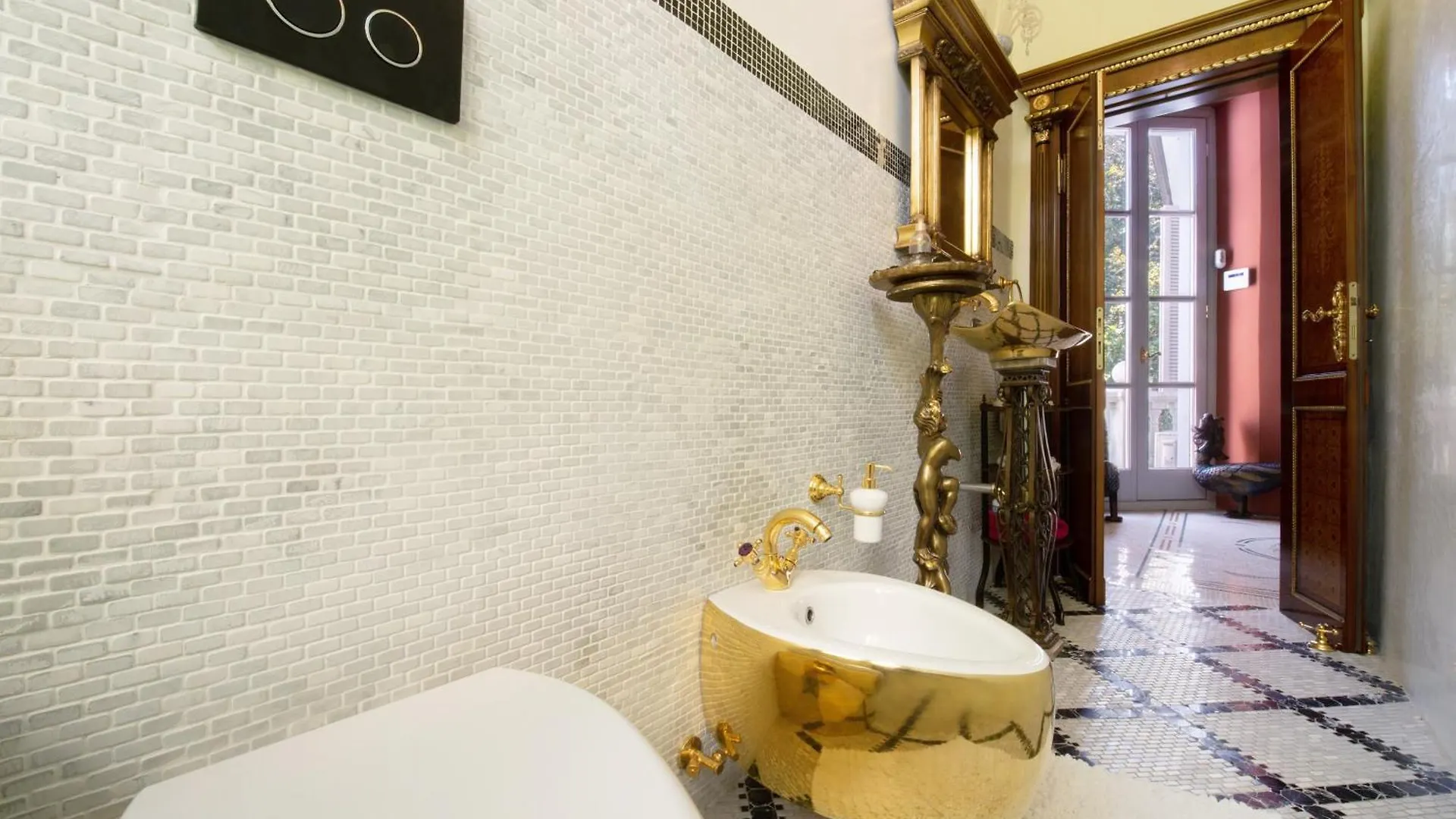 Historic Villa Argegno Como Lake Dizzasco