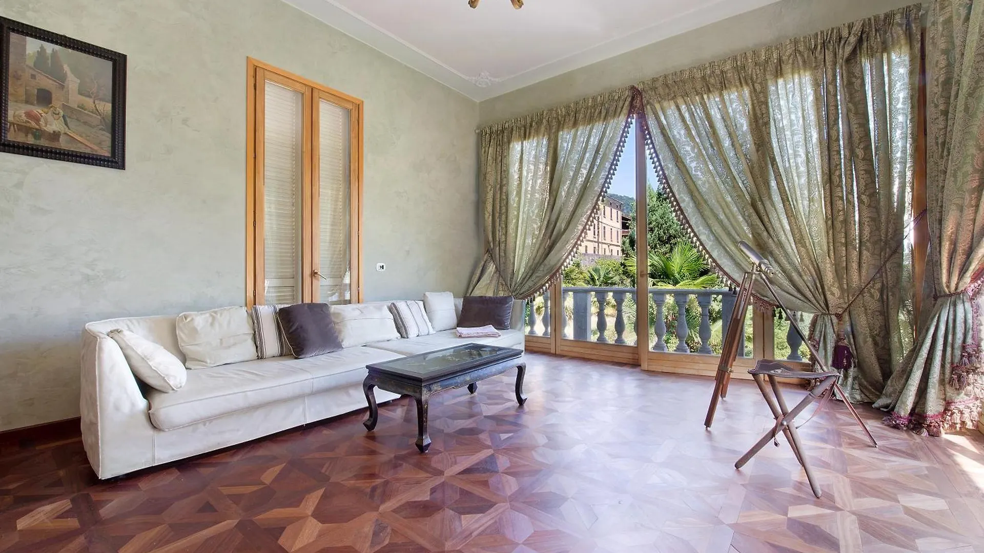 Historic Villa Argegno Como Lake Dizzasco