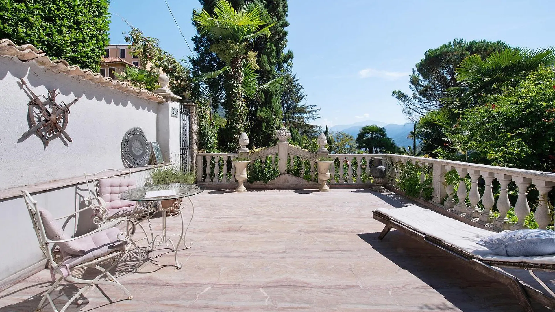 Historic Villa Argegno Como Lake Dizzasco